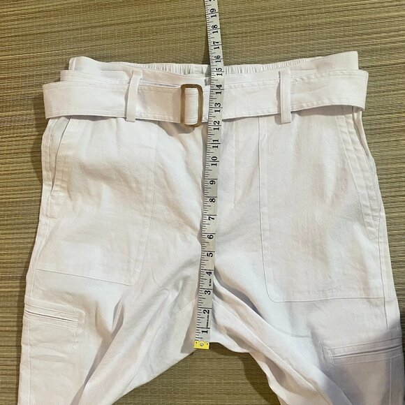 VINCE Capri Pants With Belt - Picture 3 of 11